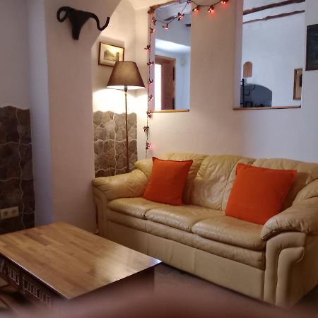 Casa En La Plaza, Hinojares - Ideal For Exploring The Area Eksteriør bilde